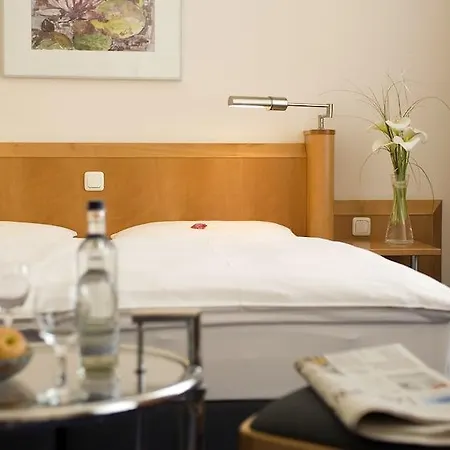 Hotel Townhouse Stadt Hamburg 4*