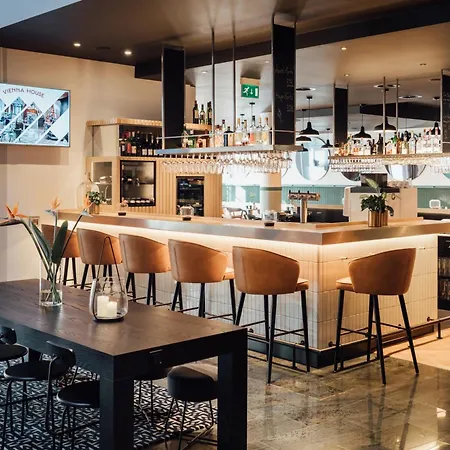 Townhouse Stadt Hamburg 4*