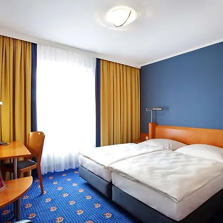 Townhouse Stadt Hamburg 4*